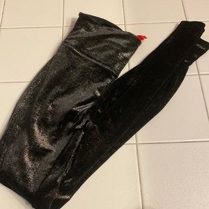 SPANX golf and black threaded velvet leggings. Perfect condition.